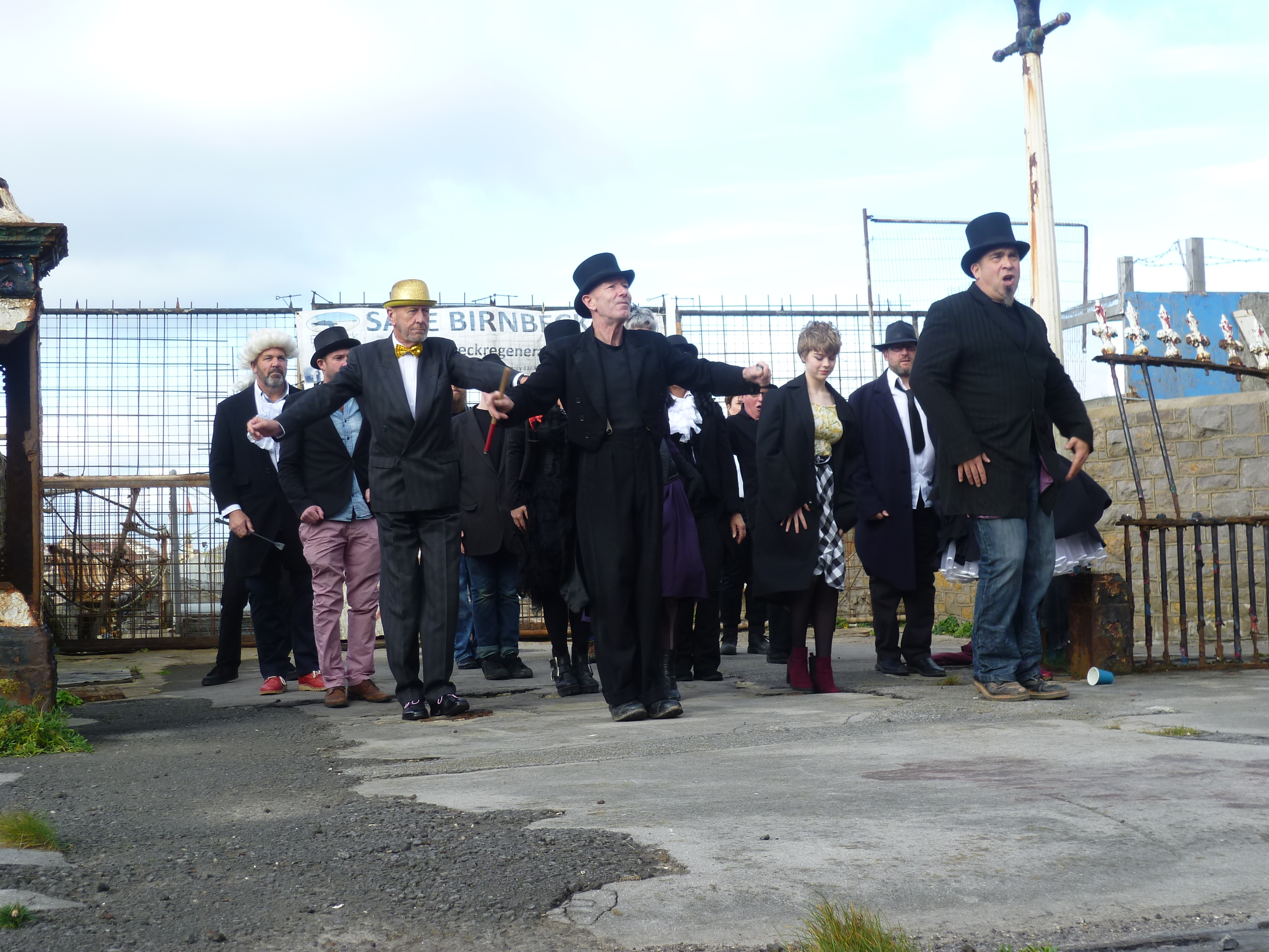 Dry White Bones #004