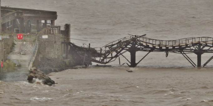 Storm Damage to the North Jetty - 30/11/2015